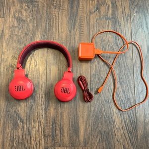 JBL head phones